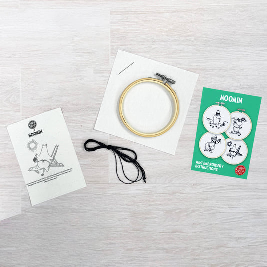Moomins: Moominmamma's Day In The Sun - Mini Embroidery Kit