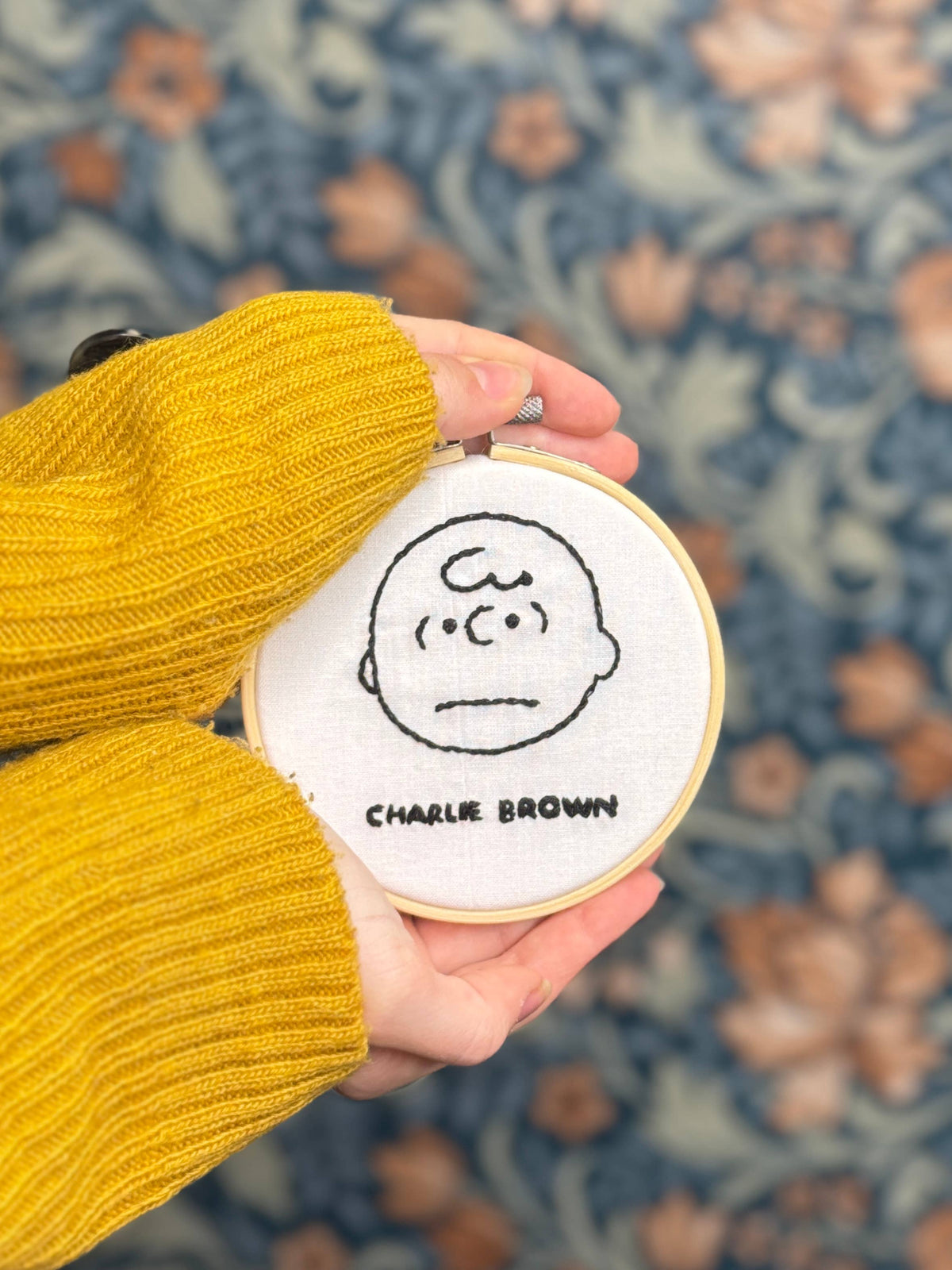 Peanuts: Charlie Brown - Mini Embroidery Kit