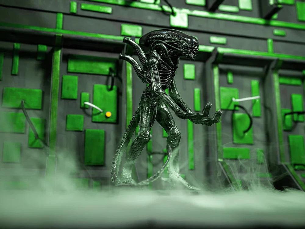 Cable Guys-Alien: Xenomorph Phone and Controller Holder
