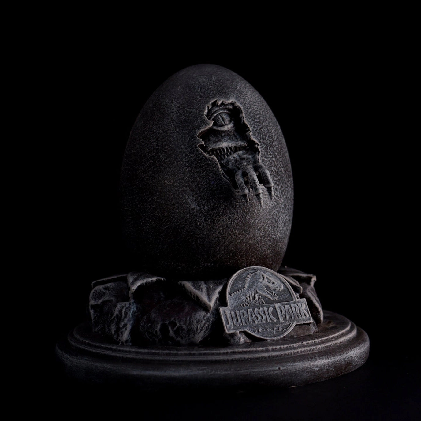 Jurassic Park: Limited Edition - 30th Anniversary Replica Egg & John Hammond Cane Set