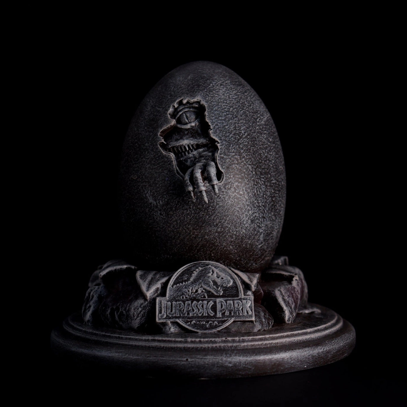 Jurassic Park: Limited Edition - 30th Anniversary Replica Egg & John Hammond Cane Set