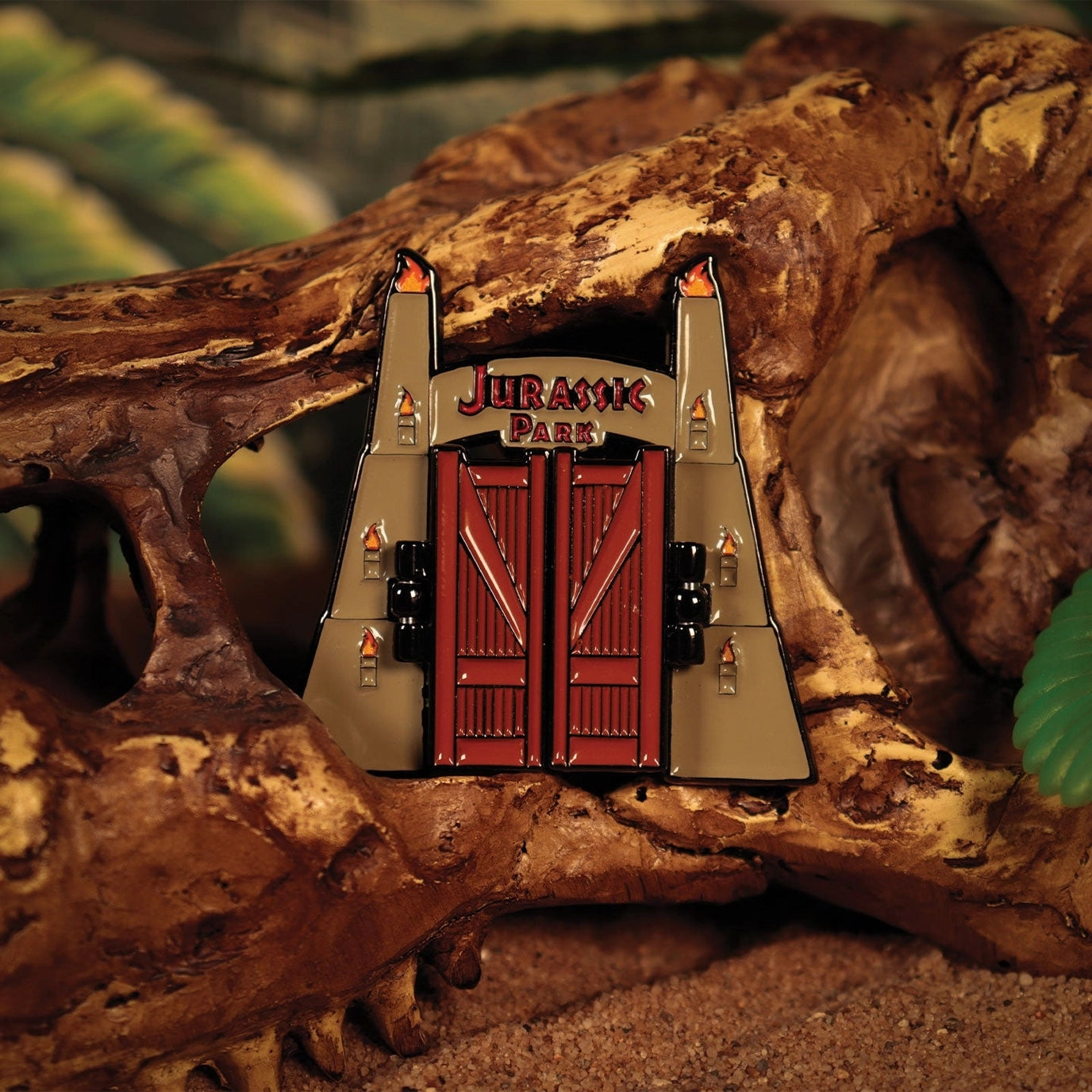 Jurassic Park: Limited Edition - Gates Hinged Pin Badge